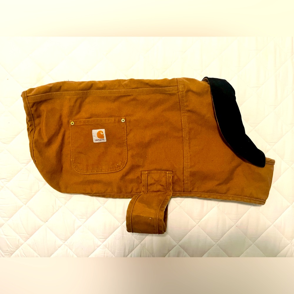 Carharrt Dog Jacket in Brown. Size L laundered and clean- no smells.